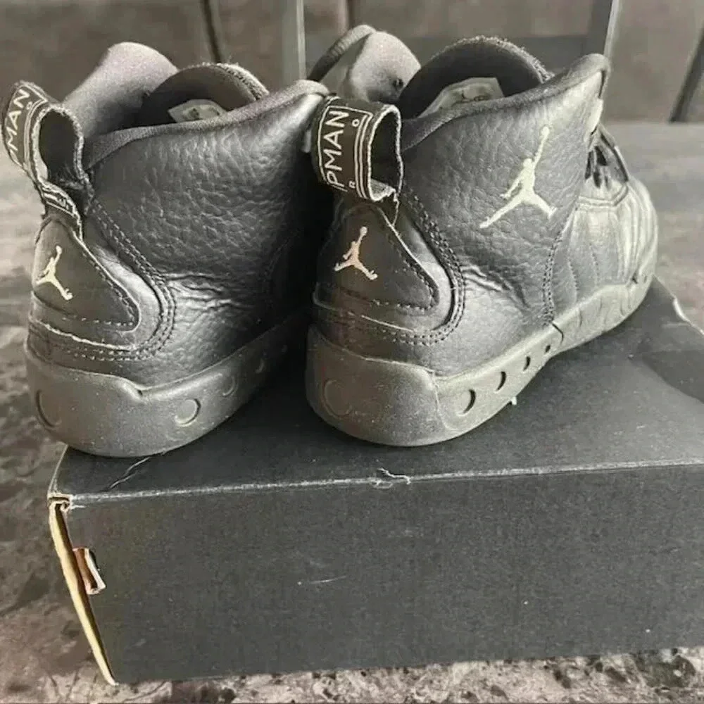 Jordan Jumpman Pro Kids' Sneakers in size 1Y Black Lace-Up